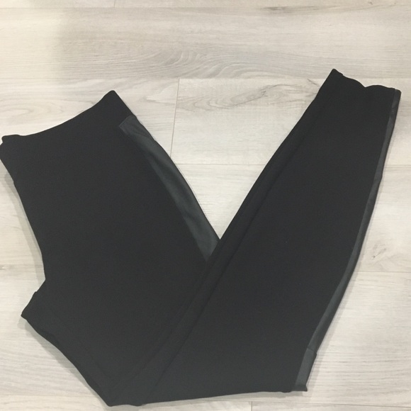 White House Black Market Pants - WHITE HOUSE BLACK MARKET Black Leggings